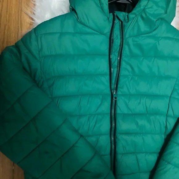 Green Puffer Jacket - Picture 2 of 5